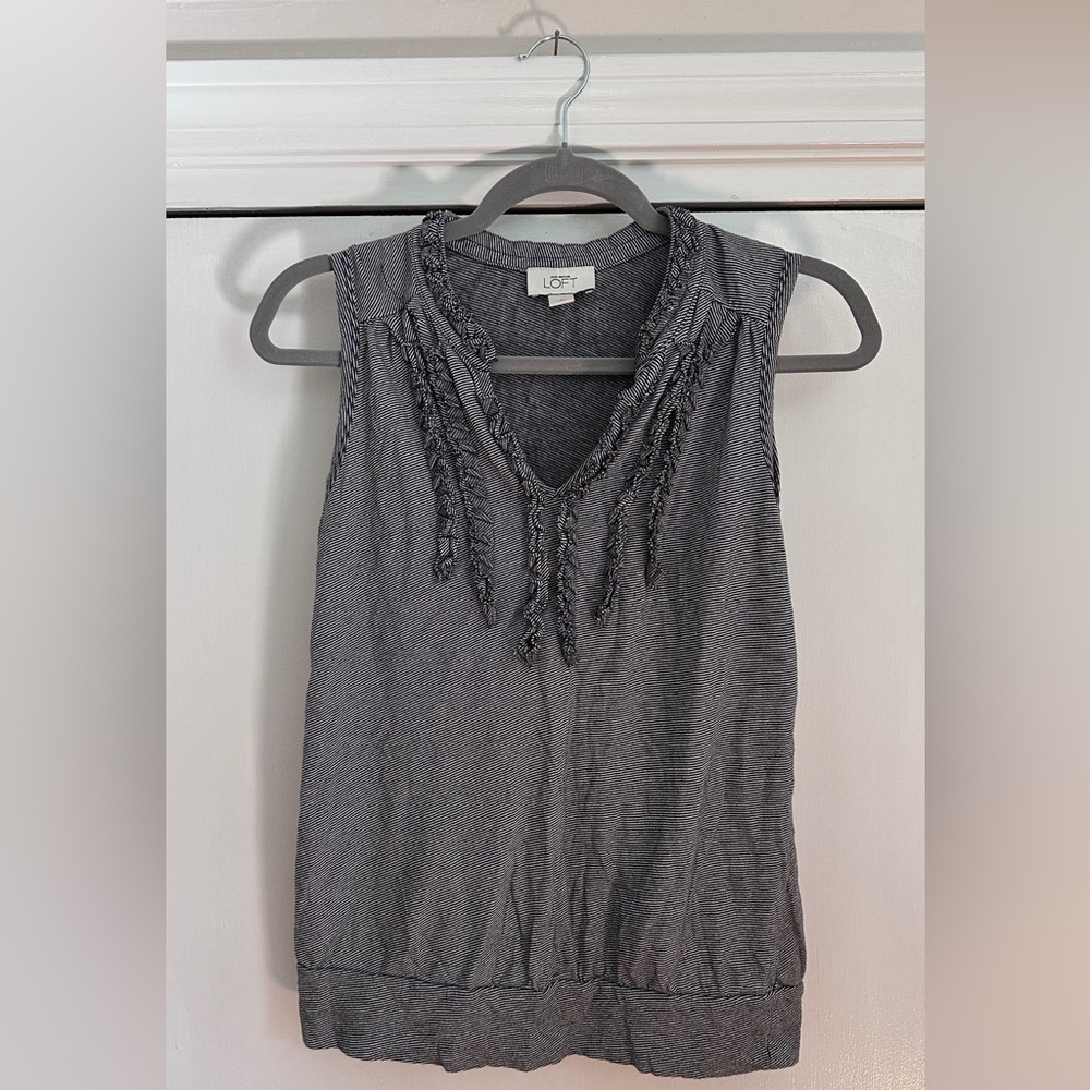 Ann Taylor Loft 100% Cotton Striped Frilly V-Neck Sleeveless Shirt, B/W, Small